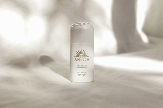 CHUẨN MỰC CHỐNG NẮNG MỚI 2025: TẬN DỤNG TIA UV ĐỂ NUÔI DƯỠNG LÀN DA LÃO HOÁ CÙNG ANESSA DAY SERUM