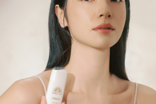 ĐỘT PHÁ CHỐNG NẮNG MỚI TRONG ANESSA DAY SERUM: CHUYỂN HÓA TIA UV THÀNH ÁNH SÁNG SINH HỌC TỐT CHO DA